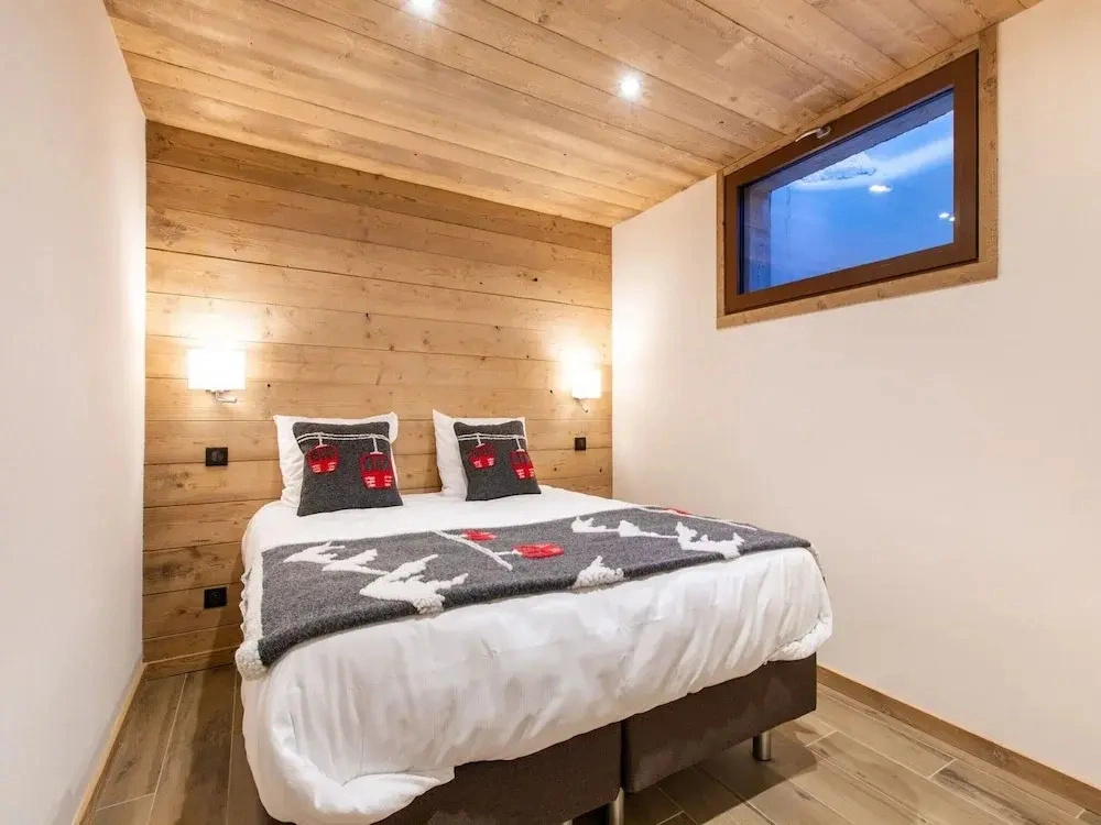 Vanoise Chalet in Prime Location