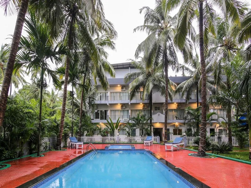Oyo Flagship 267 Morjim Grand Inn
