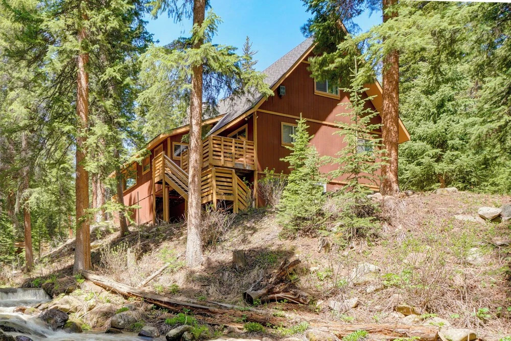 Riverside Colorado Cabin w/ Deck & Hot Tub