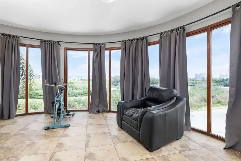 Amazing 4br4ba Villa w Pool Birdsanctuary Views