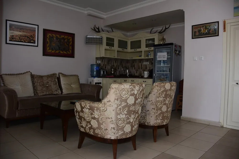 Burhaniye Merkez Otel