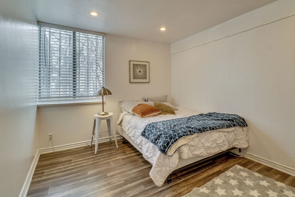 Extended Stay in the Valley: Gated & Convenient
