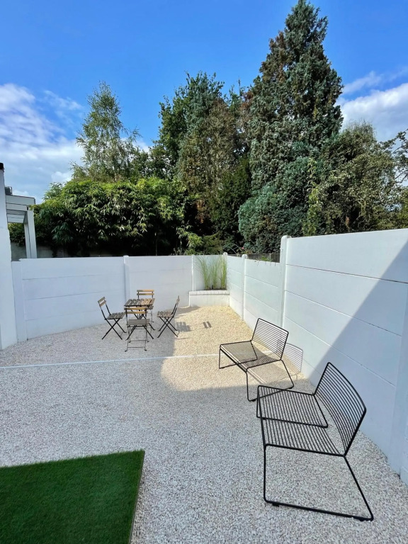 Unique luxury apartment with cosy garden!