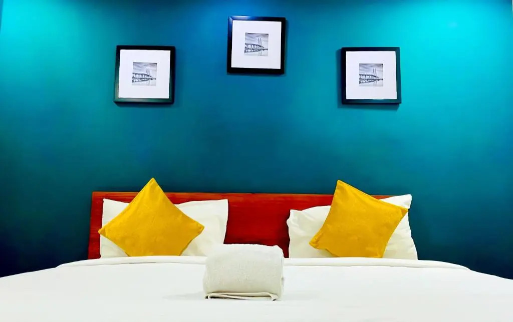 The Reach Hotel