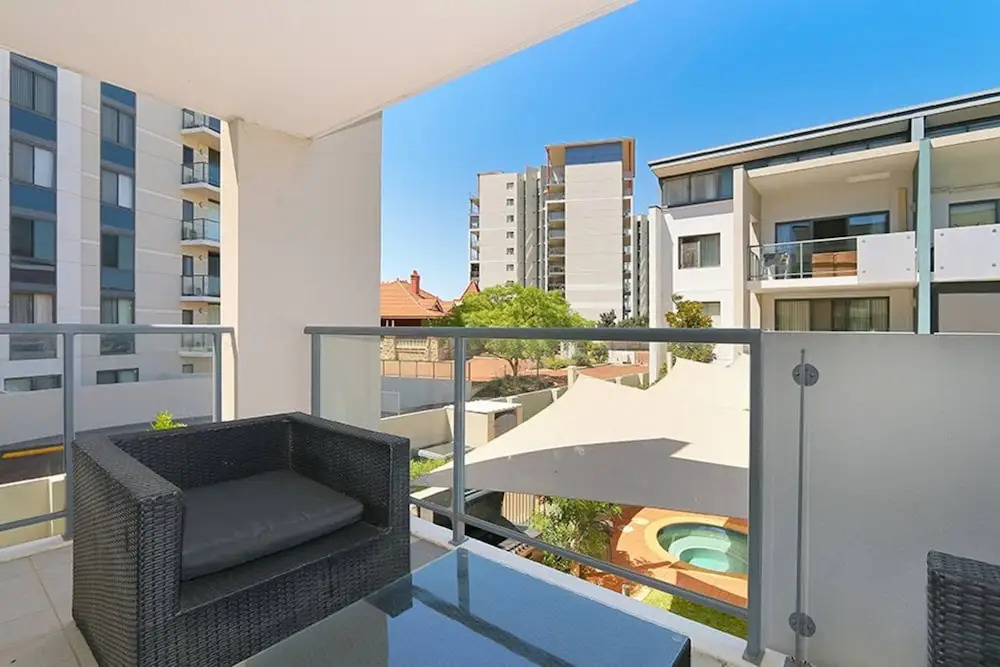 Convenient 3 Bedroom Apartment Close to Casino and CBD