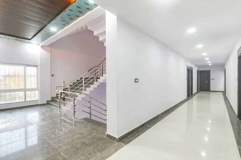 Hotel O Paras