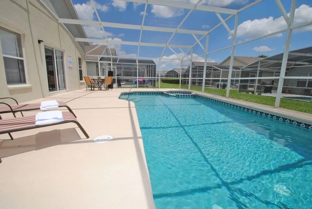 179EV South View 5 Br villa by RedAwning