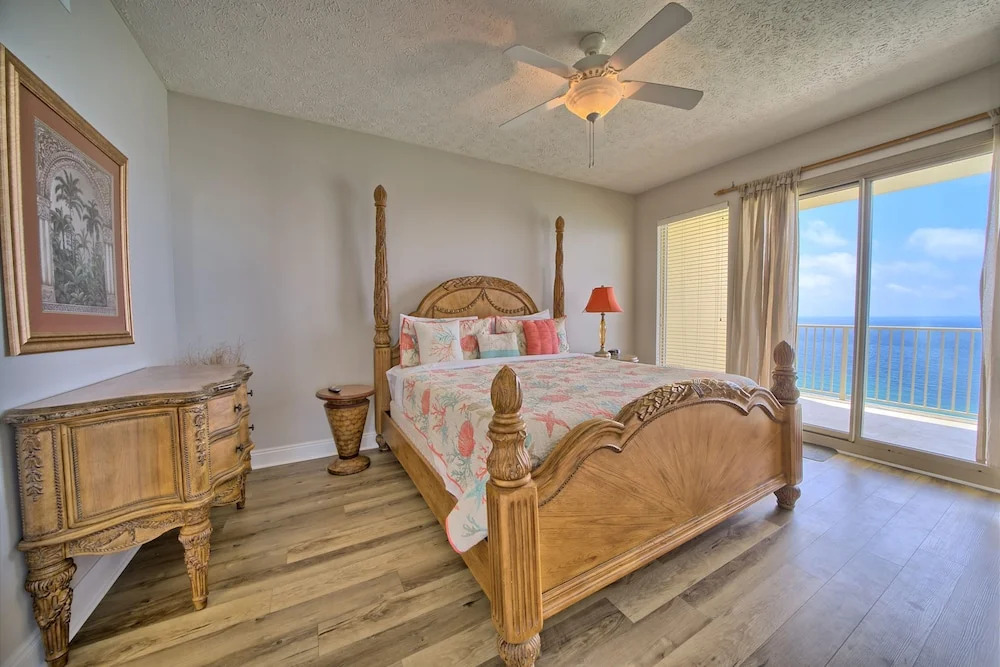Gulf Crest Condominium #2107 - 3 Br Condo