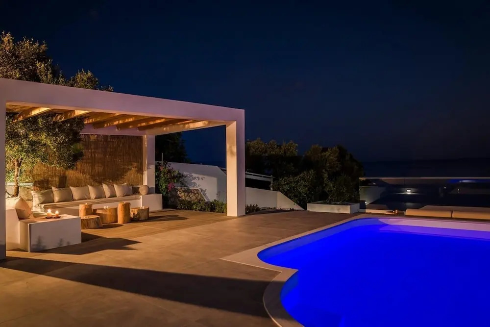 Lourdas White Villa