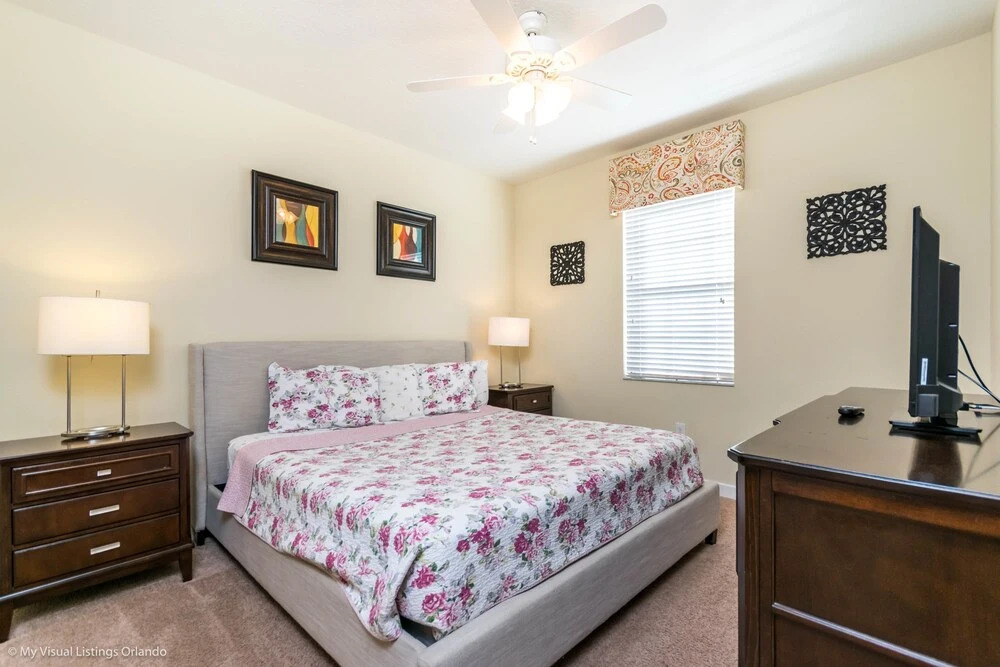 1428 Moonvalley Drive