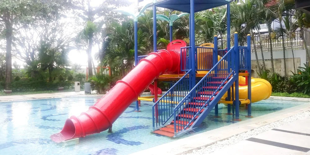 Spacious 2Br At The Via And The Vue Apartment Surabaya