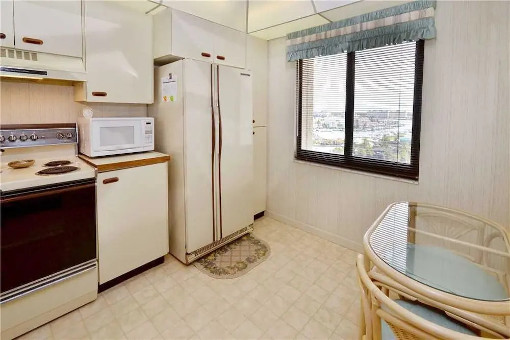 Ocean Sands 908 by Distinctive Beach Rentals