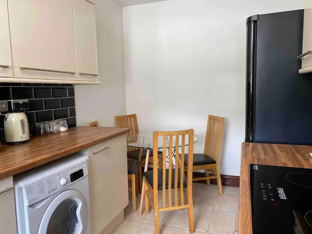 Cozy Swansea Apartment With 2 Bedrooms