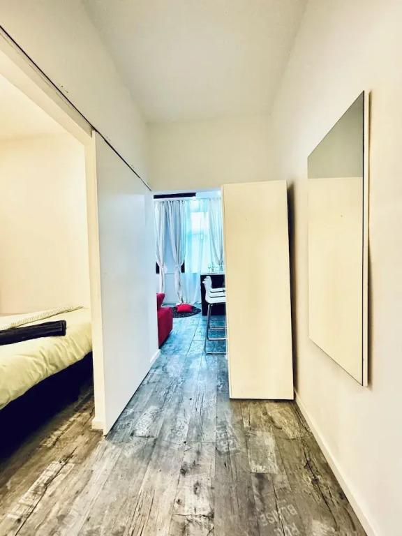 Cozy 1BR With Living Room Long Stay AKH