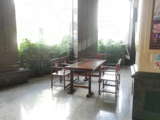 EJ Yizhi Apartment (Qingyuan City Plaza)