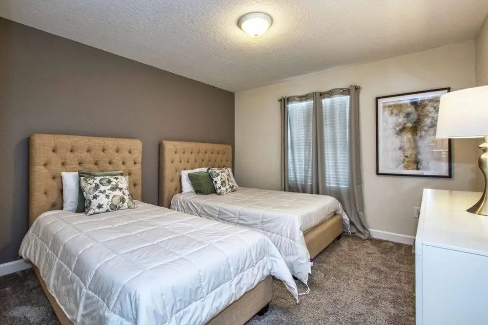 Storey Lake-4 Bedroom Townhome W/splashpool-1611st 4 Townhouse