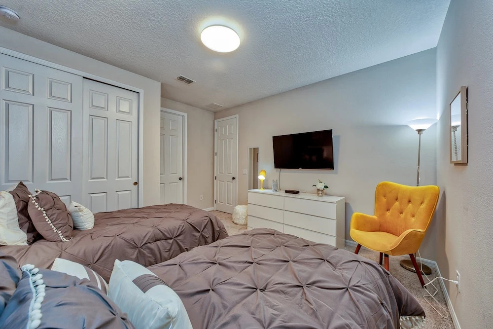 Solara Resort 9047