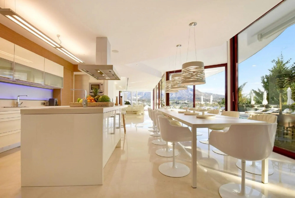 30290 - Stunning  Luxury Unique Villa