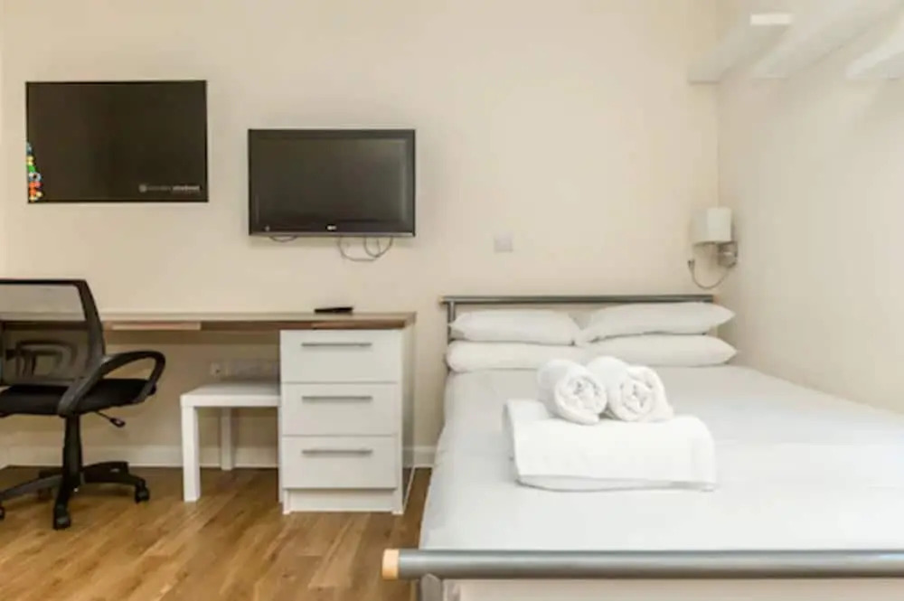 Relax ByMPH-Collection Of 48 Chic Vauxhall Studios