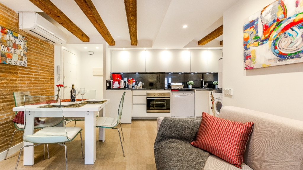 UD Apartments - Vintage Suite 1 (2BR) - MID TERM RENTALS