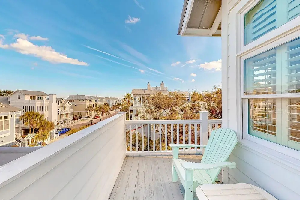 Charleston-style Cottage w/ Lovely Decks, Steps to the Beach & Pools