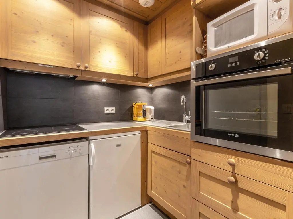 Appartement Les Allues-Méribel, 3 pièces, 7 personnes - FR-1-355-73