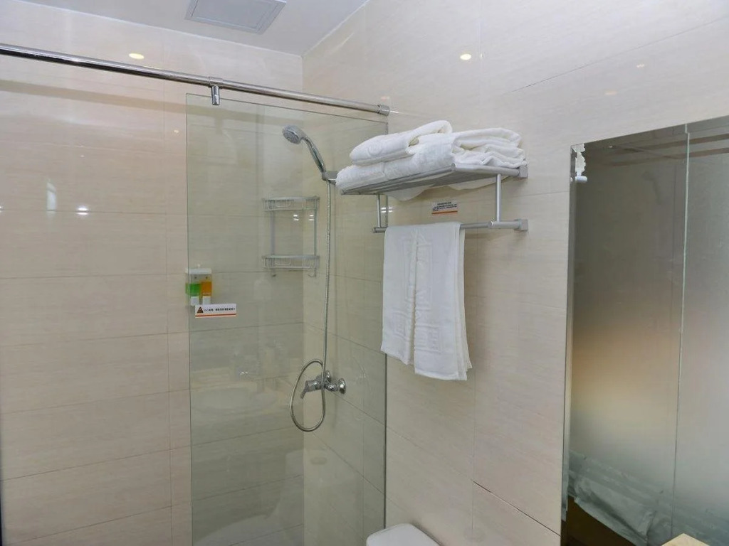 Super 8 Beijing Chaoyang Park Dongfeng South Road Hotel