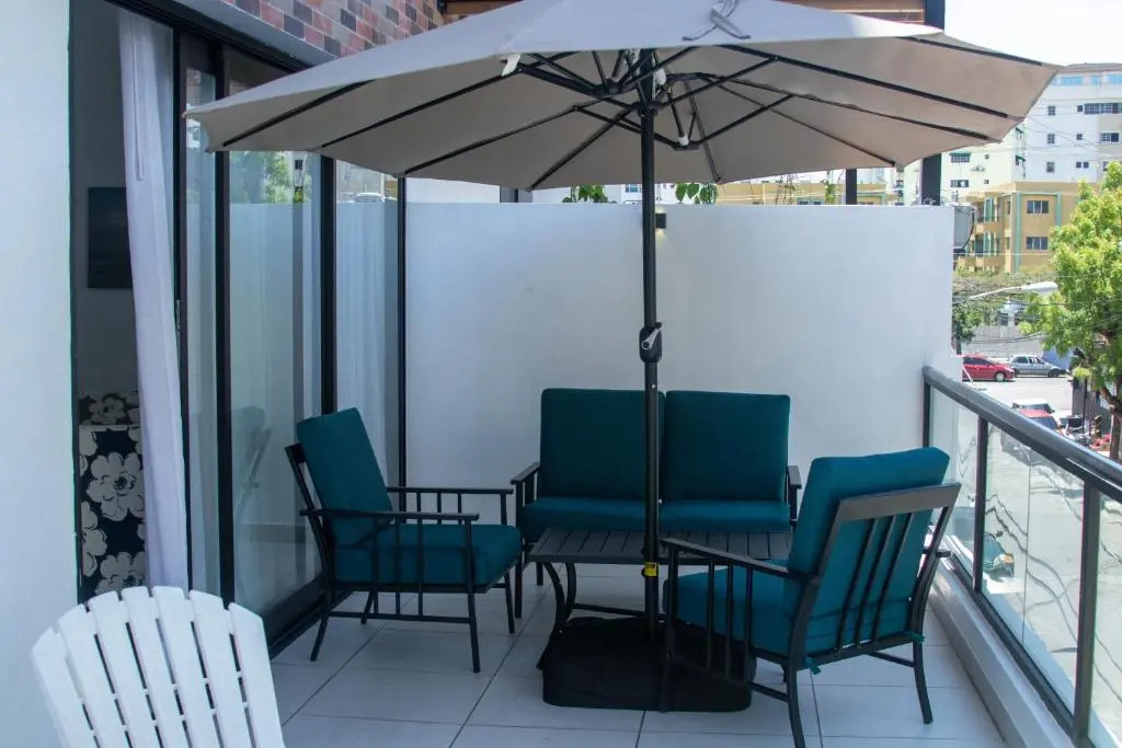 Apartment With Pool and gym in Santo Domingo, Nearby Downtown, Balcony