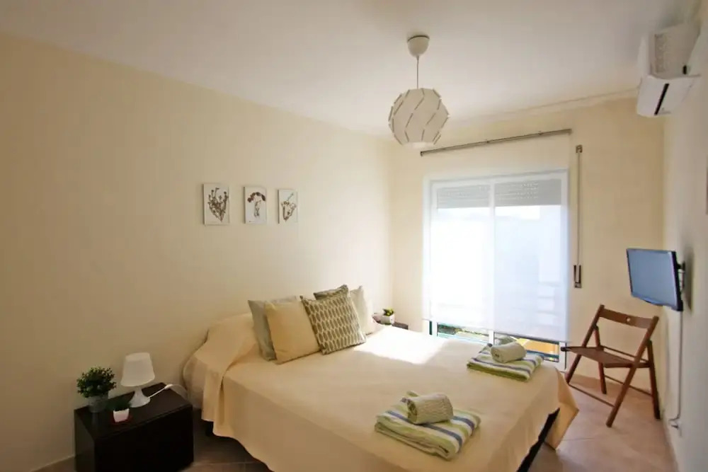 Oliveira in Tavira With 1 Bedrooms and 1 Bathrooms