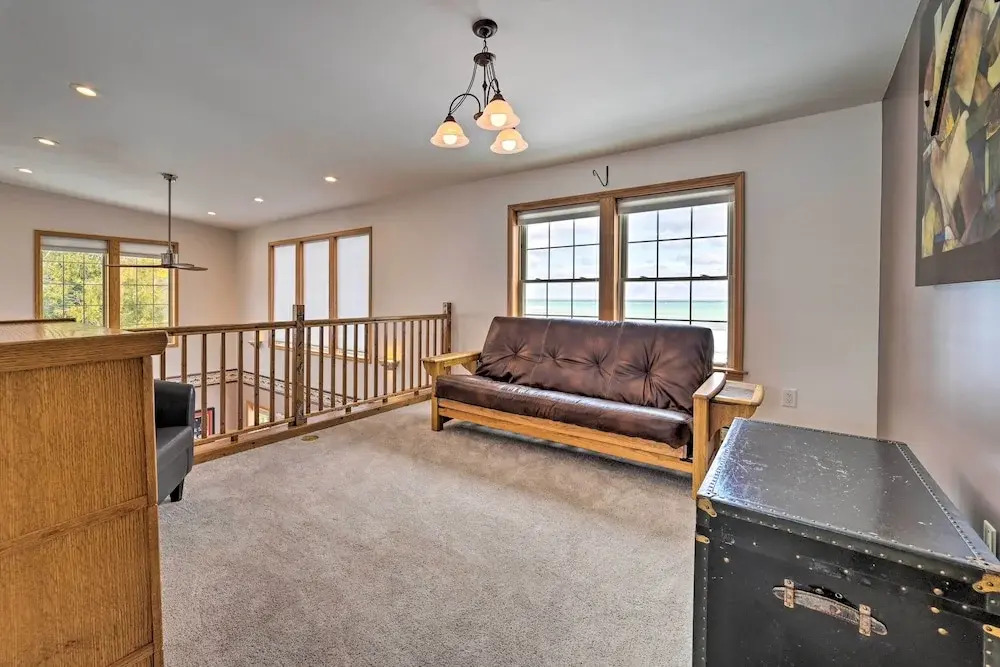 Spacious Lakefront Home w/ Sunroom & Bar