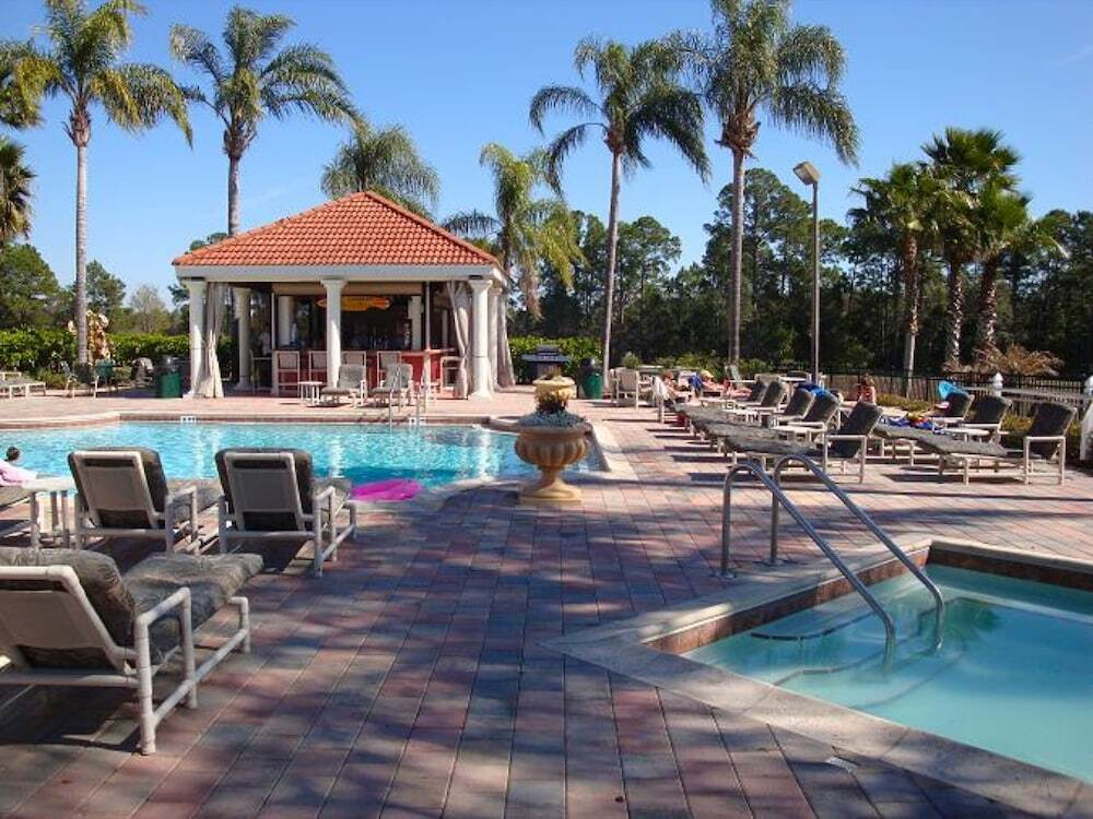 4 BR Town Home in Emerald Island