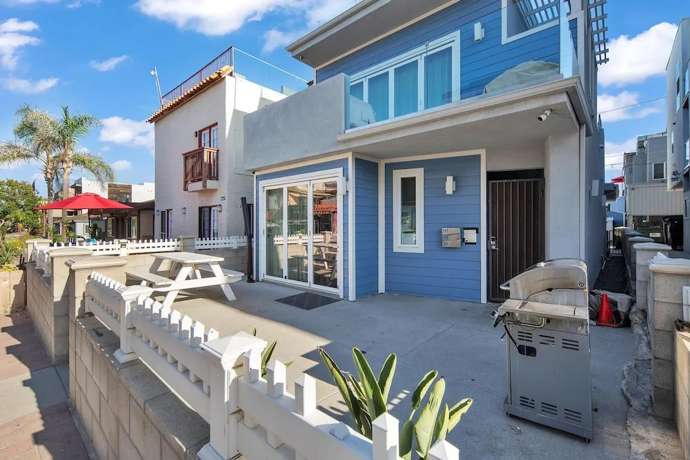 Island Paradise 4BR Combo - Sleeps 16