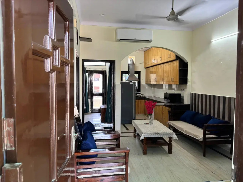 Pacific Inn Huda City Centre Sec 41