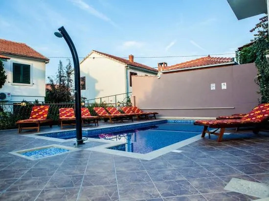 Apartments Mery