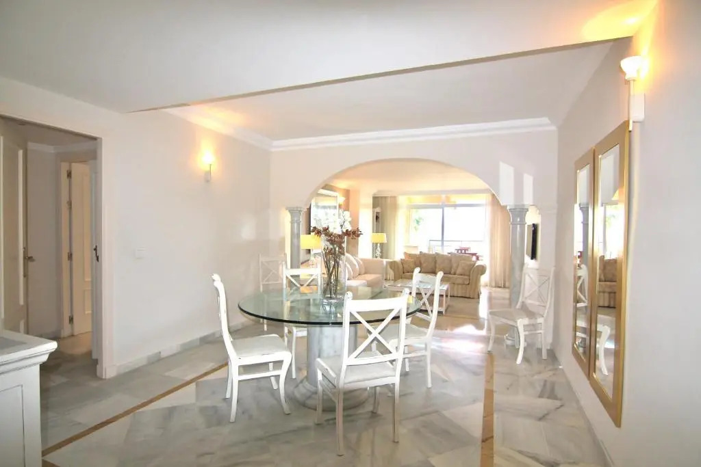Magna Marbella - Apartamento de Lujo y golf en zona de Puerto Banús