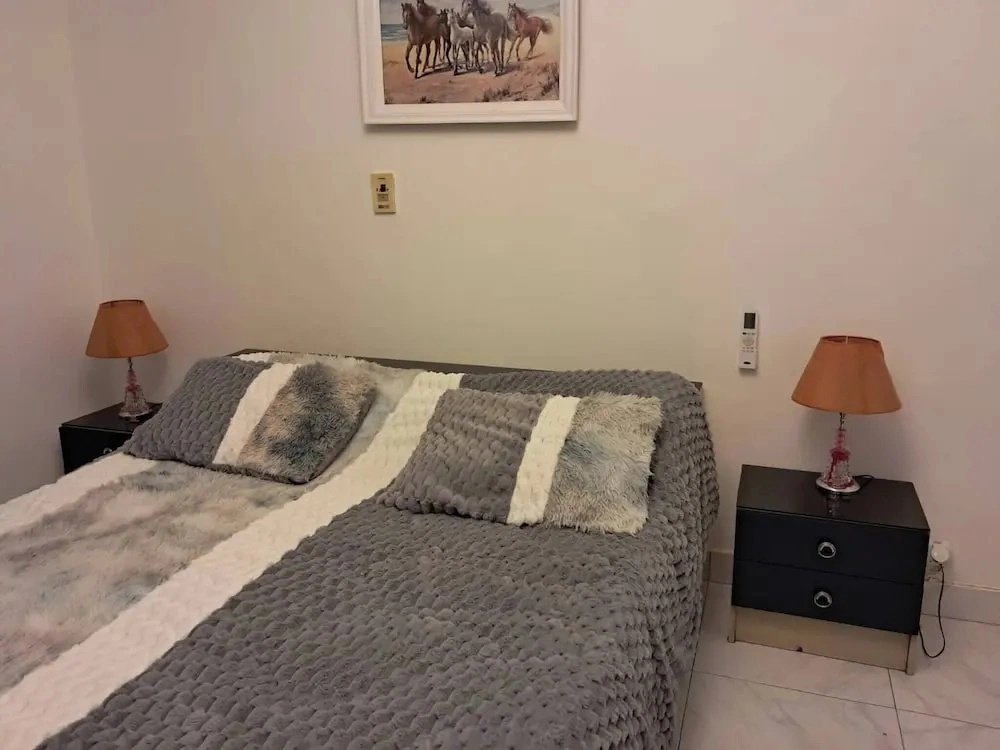 Spacious 3-bedroom Apartment With Balcony in Abbas el Akkad With City View