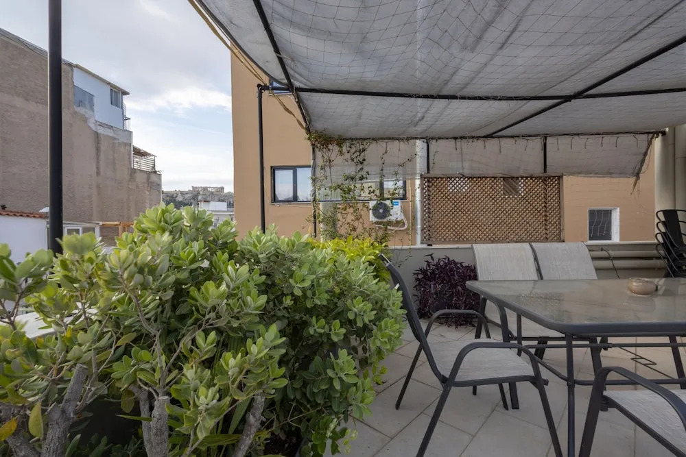 Superb Central Athens Suite With Rooftop Perfect for 5 Guests 85sqm