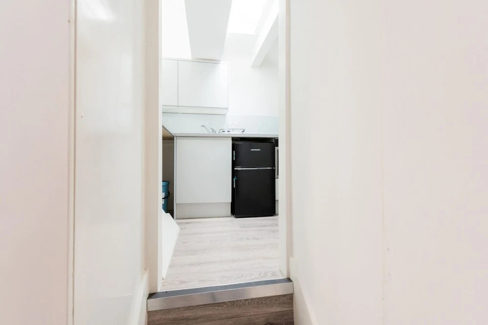 Kensal Green Studio London - by Resify