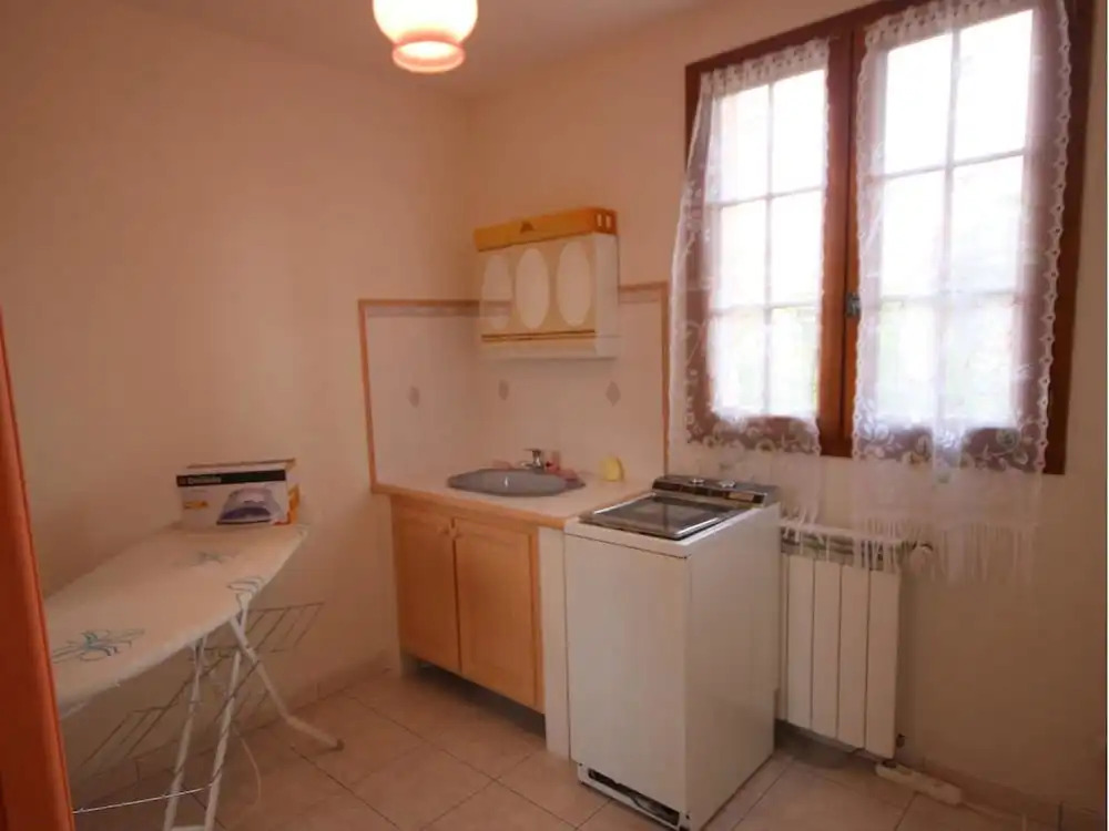 Charming Villa in Salernes France With Parking Space