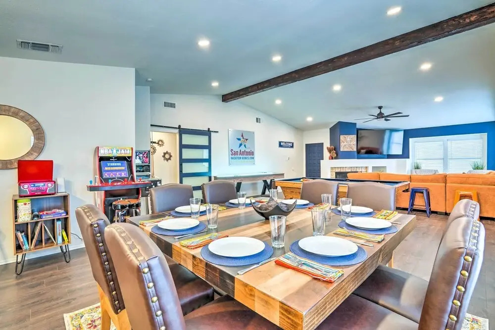 San Antonio Home w/ Hot Tub & Arcade Games