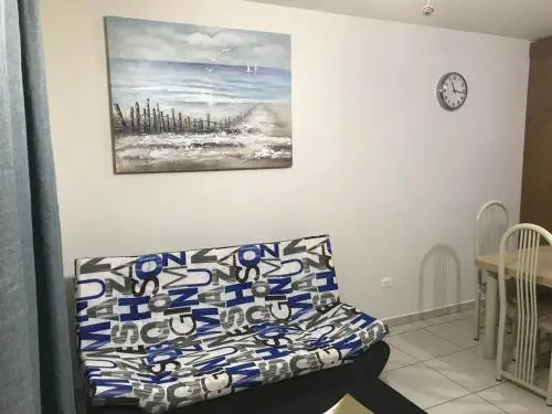 Fantastic & Cozy #8: Condo Close To the Beach