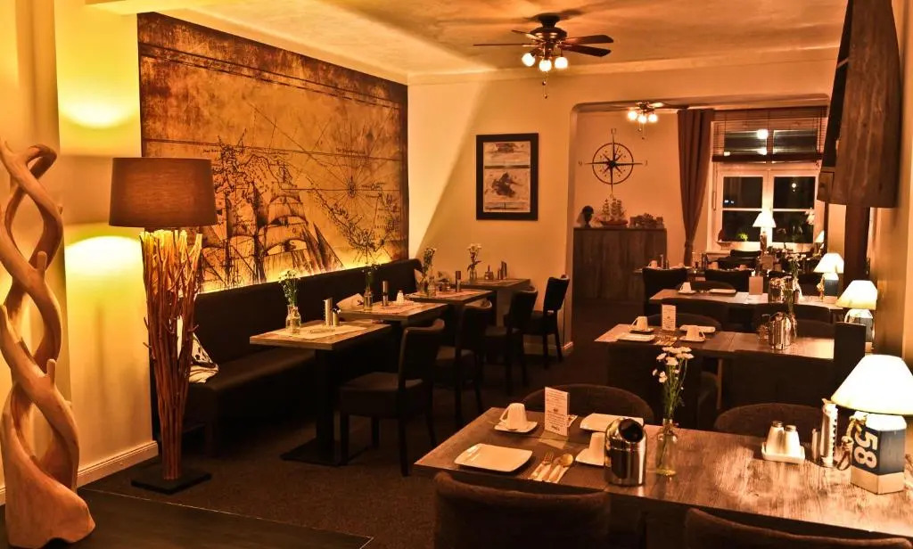 AKZENT Strandhotels Seestern, Delphin & Lachs