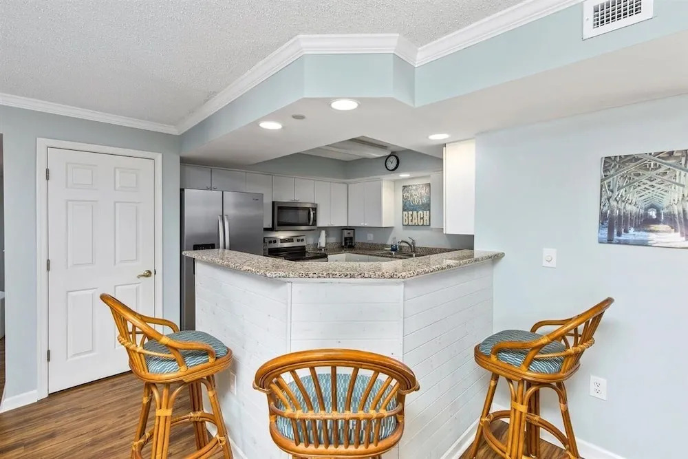 Brighton Tower 1909 3br 3ba Oceanfront 3 Bedroom Condo by RedAwning