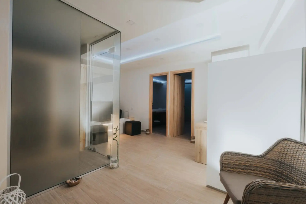 Kahlua Sea View Suites