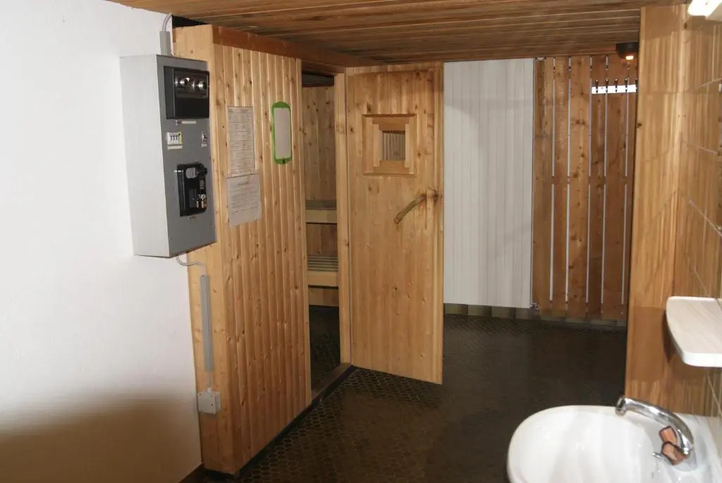 Les Collons1800- Bel appart 2pièces-4 pers-piscine-sauna-parking int-Wifi gratuit