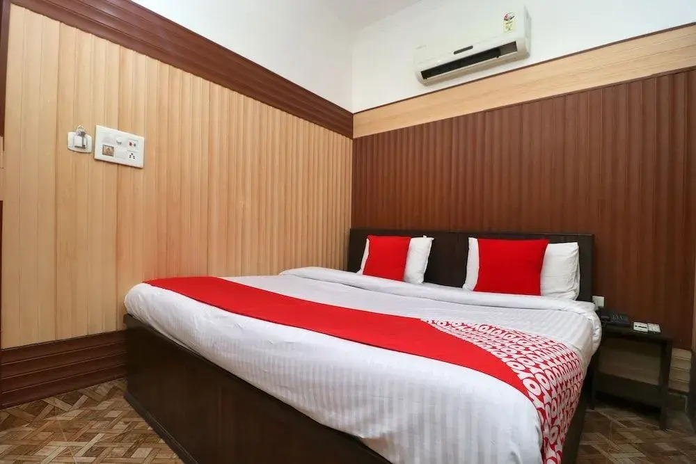 Hotel Temple Tower By OYO Rooms
