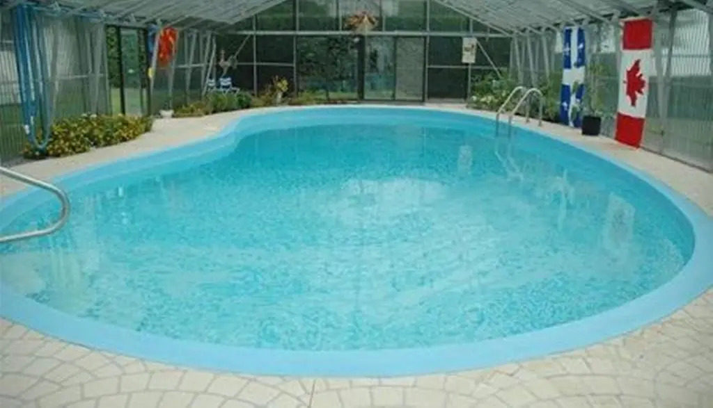 Le Murmure Des Eaux Cachées