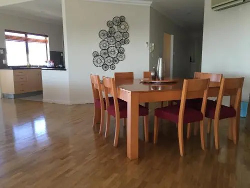 Townsville Apartments on The Strand - Penthouse