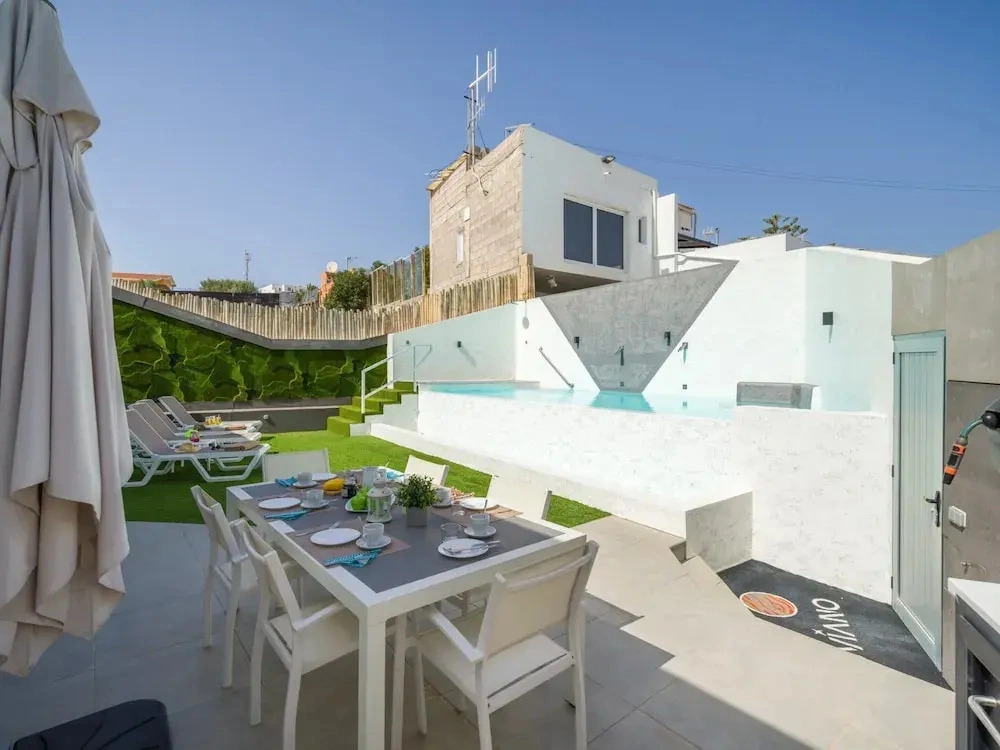 Villa in Maspalomas with Private Heated Pool
