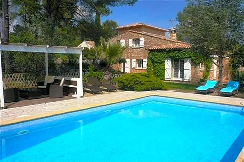 Bastide de lOvalie